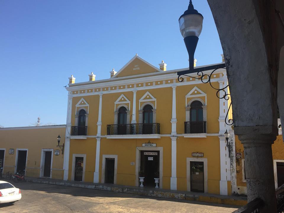 Hotel San Miguel Arcangel Izamal Exterior photo